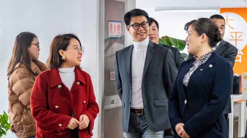 文化传媒公司法人变更：标准操作流程详解